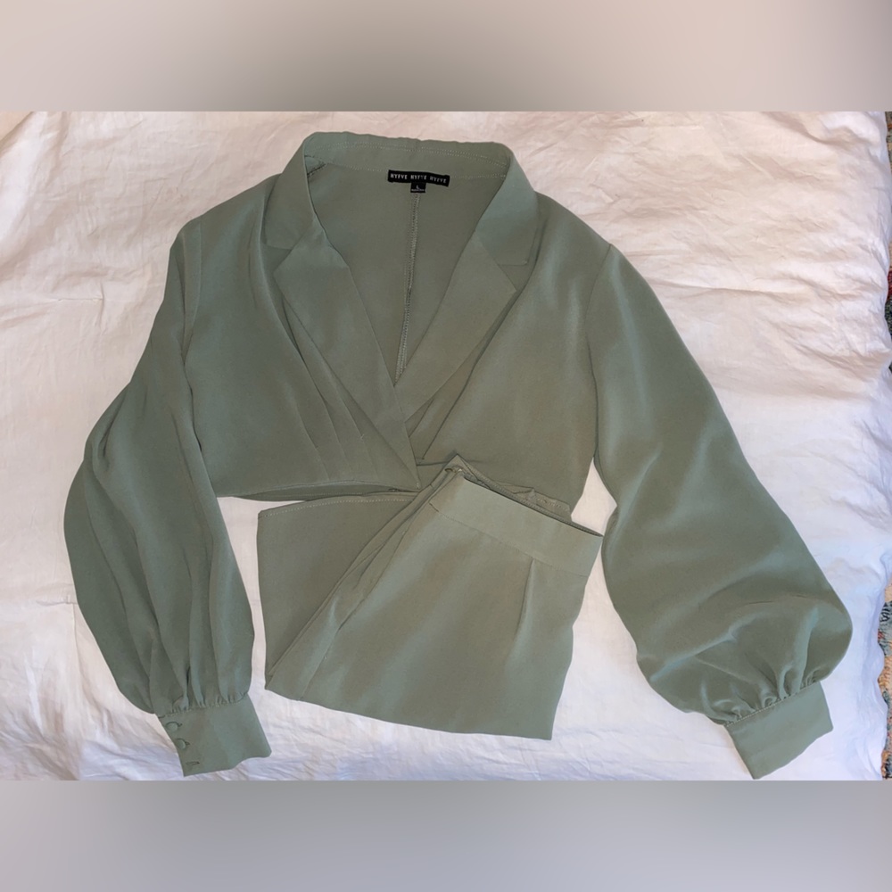 HYFVE Blouse + Trouser Shorts Set (size L)
